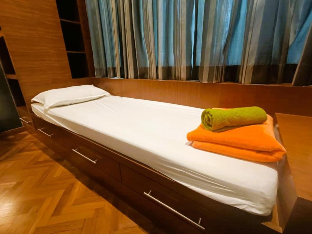 Straits Quay Marina Suites Penang By Aurorahomes Bagan Jermal 外观 照片