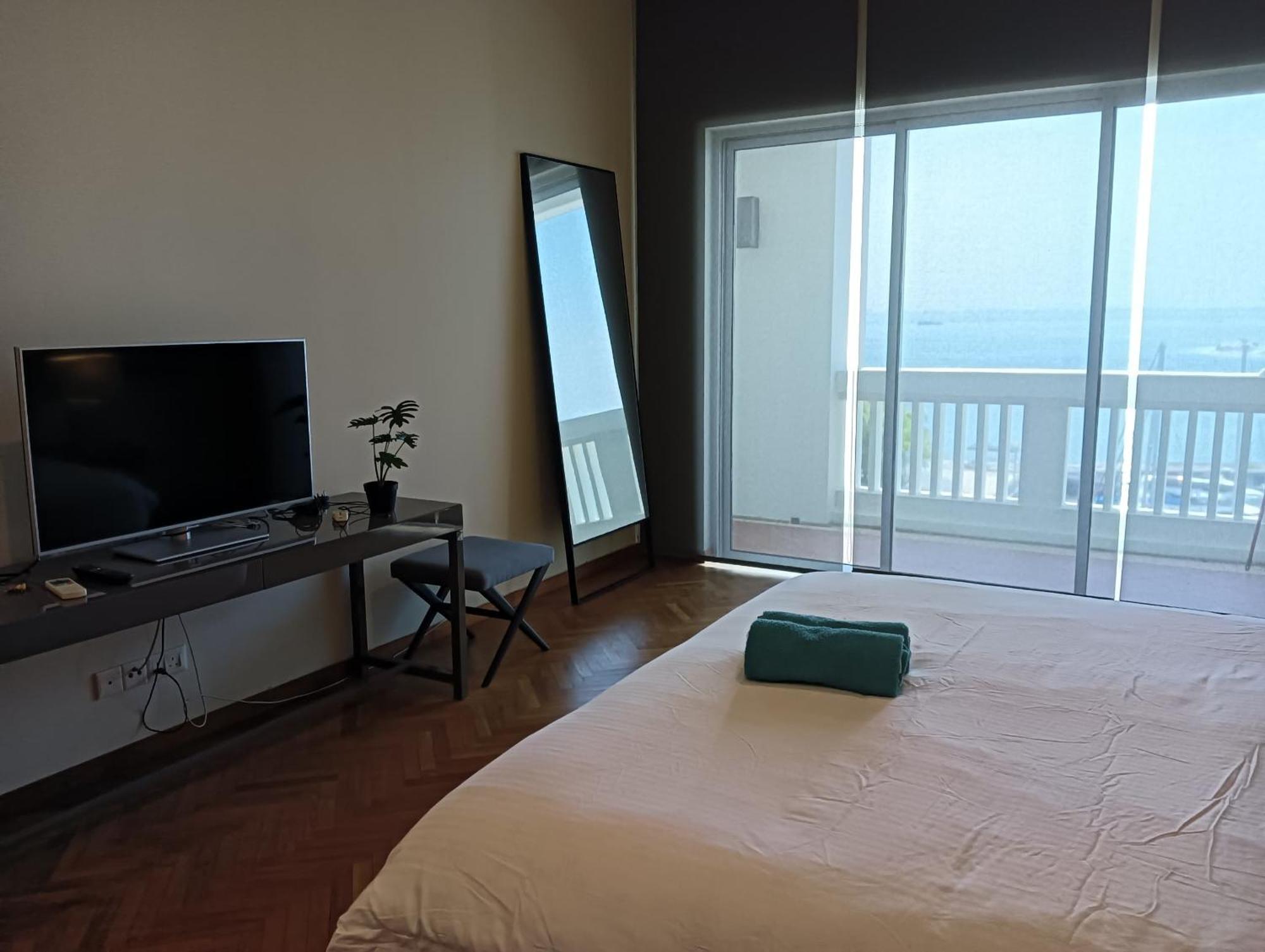 Straits Quay Marina Suites Penang By Aurorahomes Bagan Jermal 外观 照片
