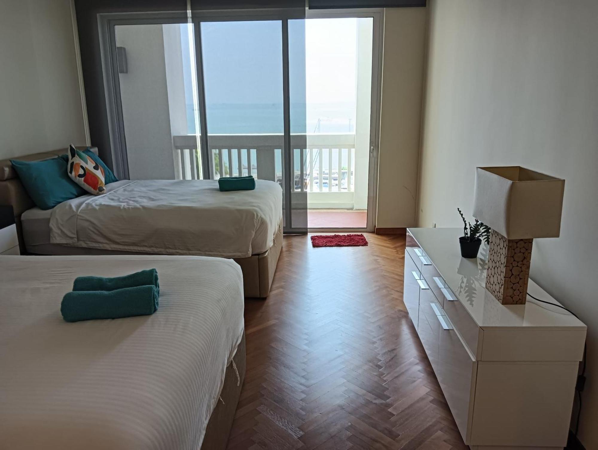 Straits Quay Marina Suites Penang By Aurorahomes Bagan Jermal 外观 照片