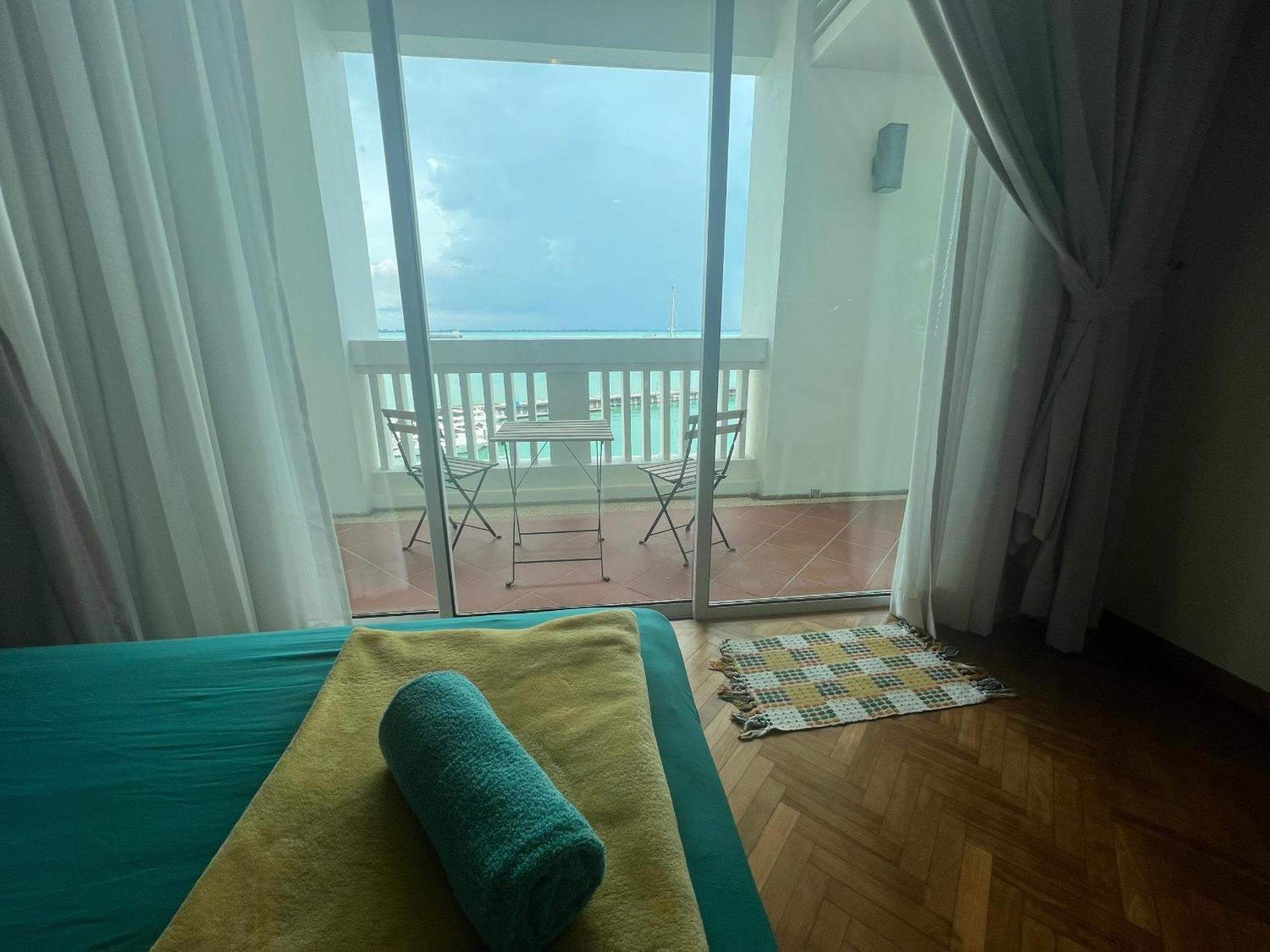 Straits Quay Marina Suites Penang By Aurorahomes Bagan Jermal 外观 照片
